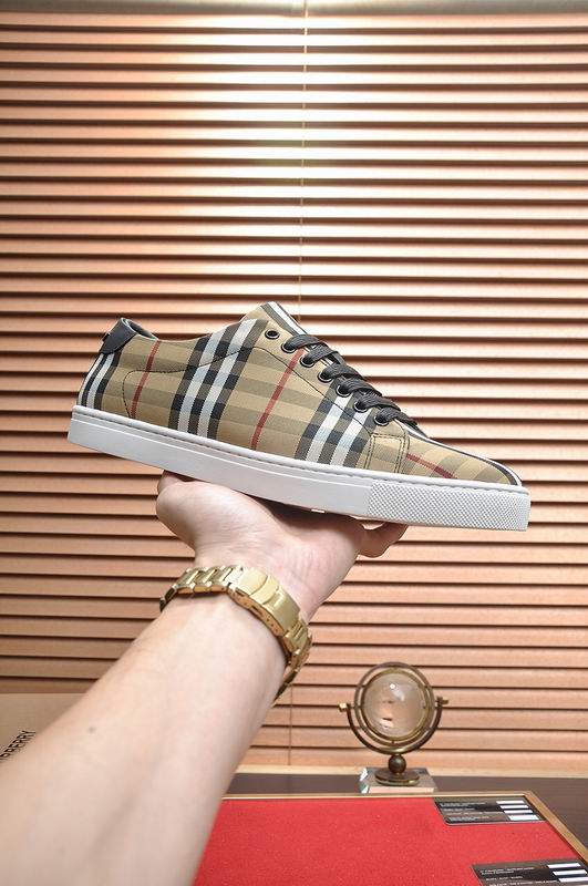 Burberry sz38-44 hnq0134